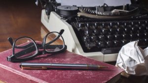 8.5 סופרים נותנים 9 עצות איך לסיים עבודה על ספר 1 | כותב טוב
